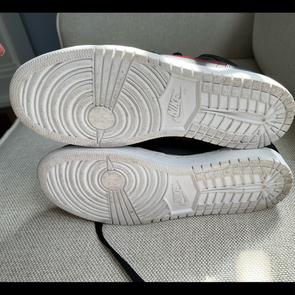 Air Jordan 1 GS 'Rare Air size 6.5Y - Picture 4 of 5